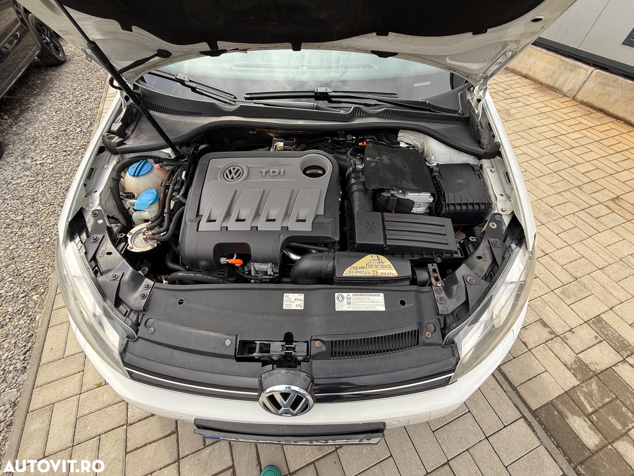 Volkswagen Golf 2.0 TDI Highline DSG - 36