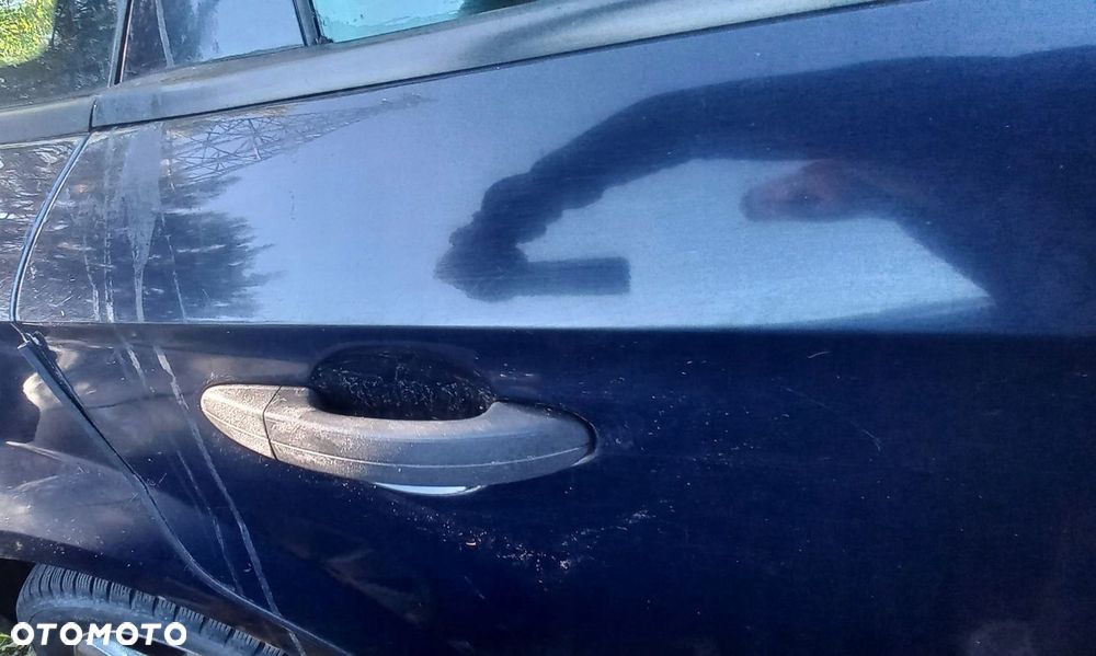 DRZWI TYLNE PRAWE FORD MONDEO KOMBI MK IV V 6 - 4