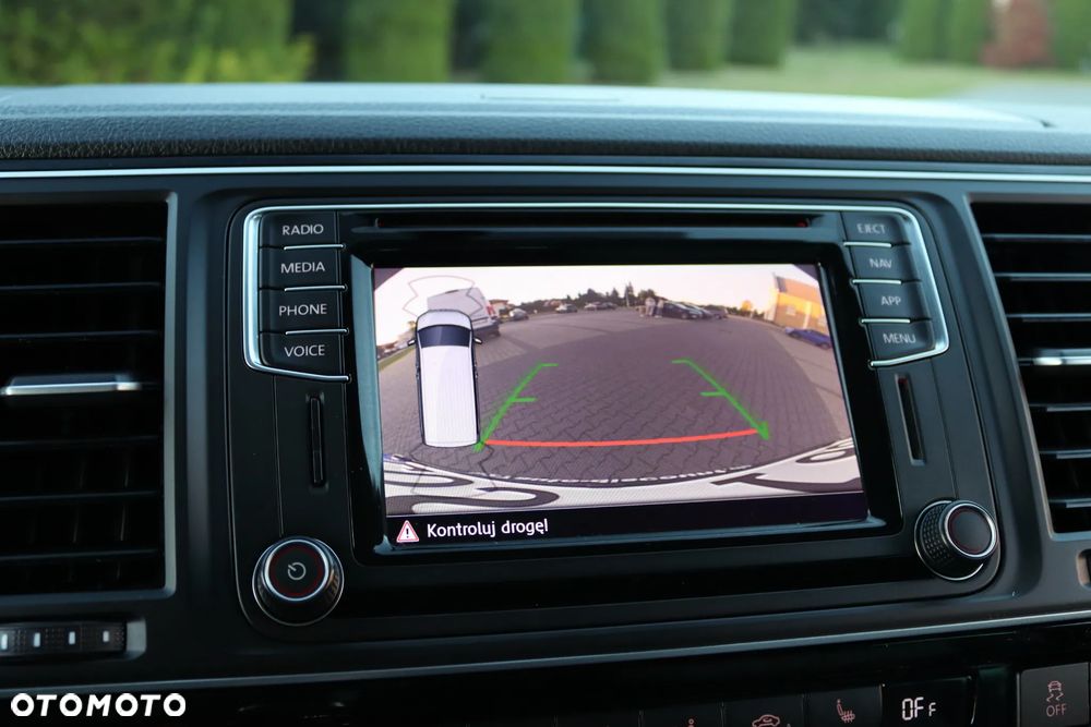 Volkswagen Multivan 2.0 BiTDI L1 70 Years Bulli 4Motion DSG - 30