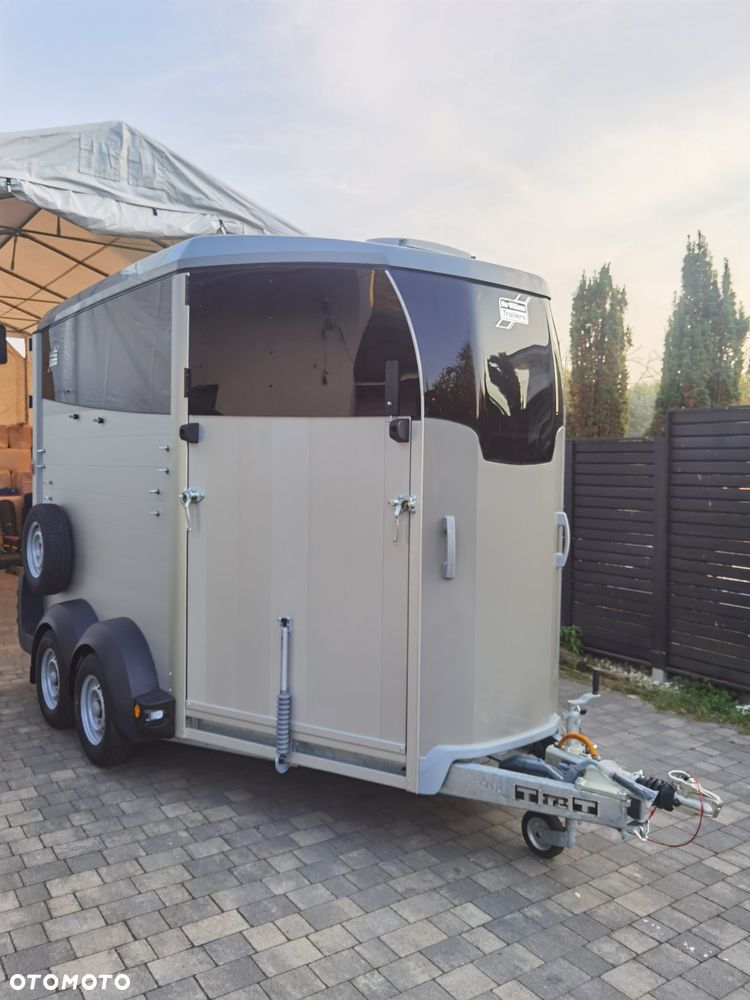 Ifor Williams HBX511 - 1