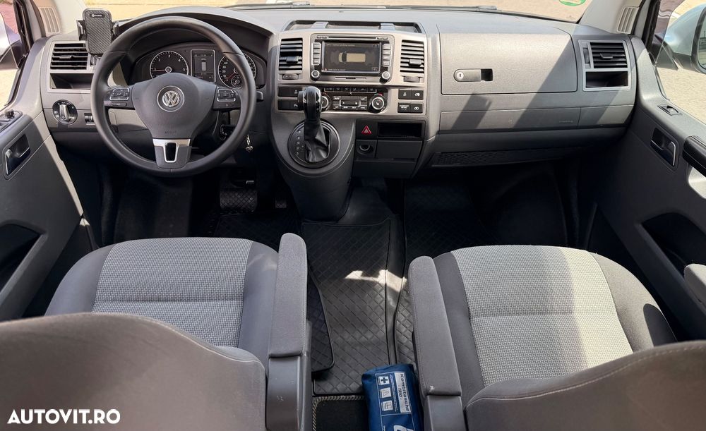 Volkswagen Caravelle - 6