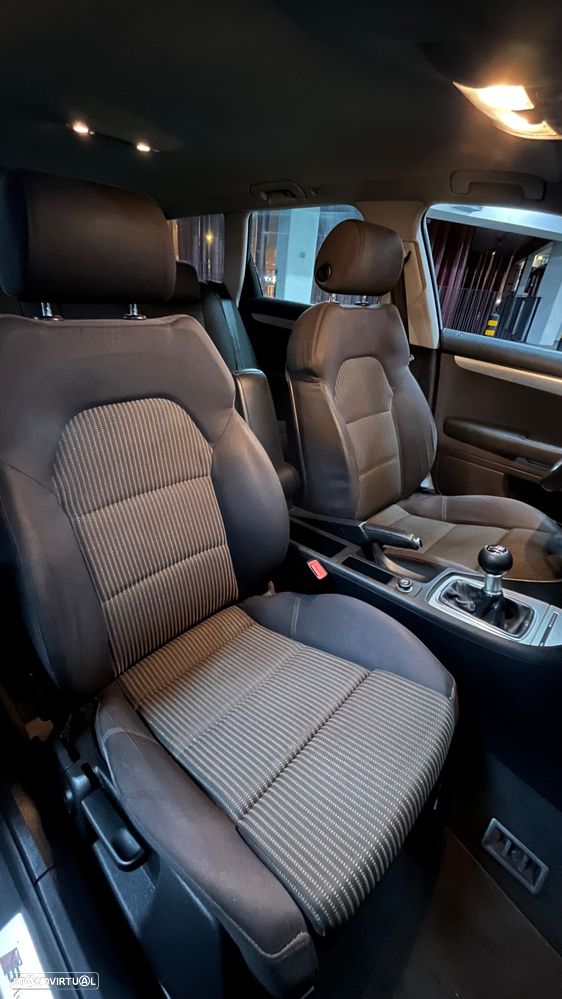 Audi A4 Avant 2.0 TDi S-line - 5