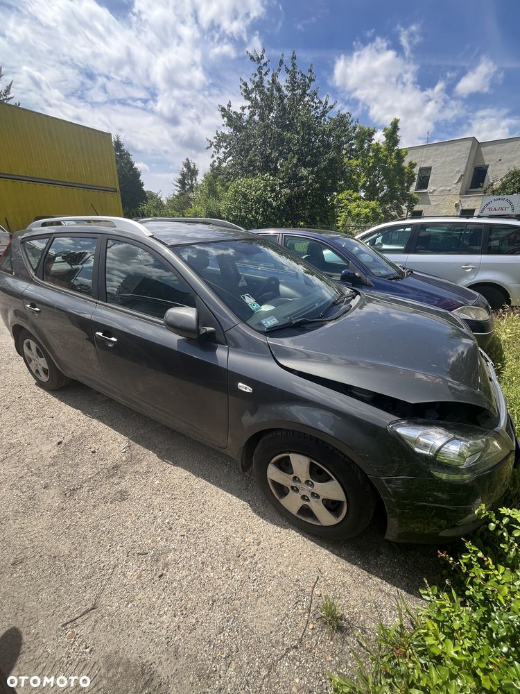 Kia Ceed I (2006-2012) 1.6 Crdi Comfort, 2011