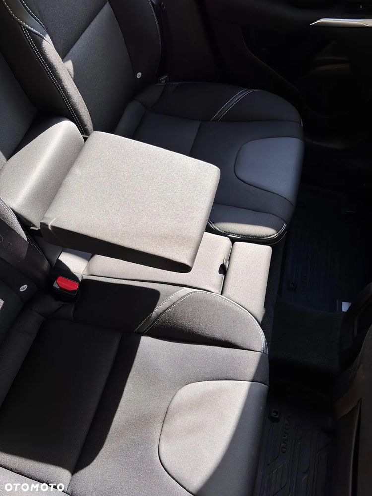 Volvo V40 D4 Geartronic Summum - 28