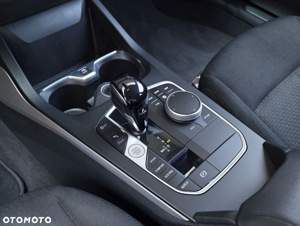 BMW Seria 1 - 13