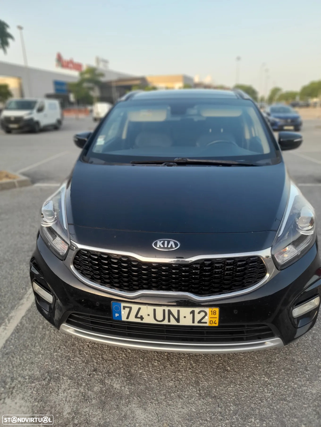 Kia Carens 1.7 CRDi ISG TX Aut. - 4
