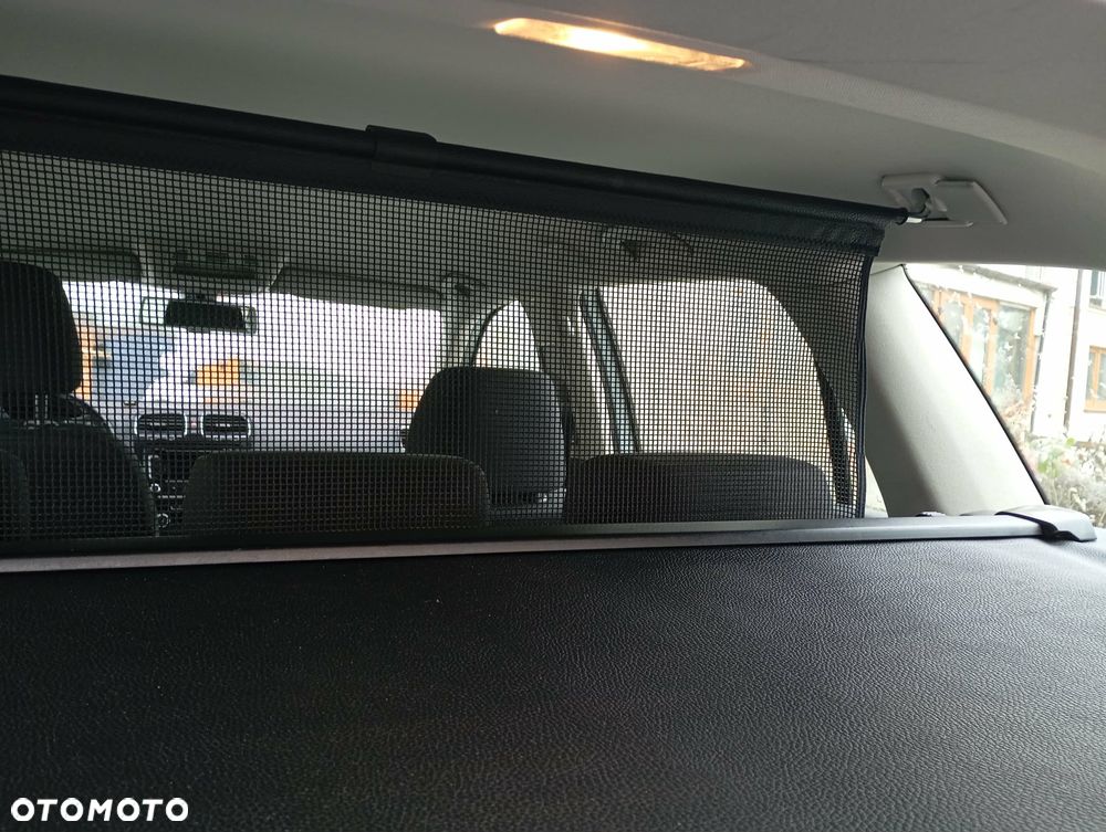 Volkswagen Golf - 25