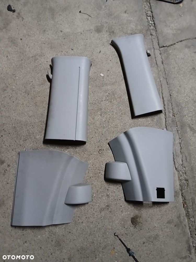 MERCEDES VITO VIANO 639 osłona słupka słupek D plastik - 2