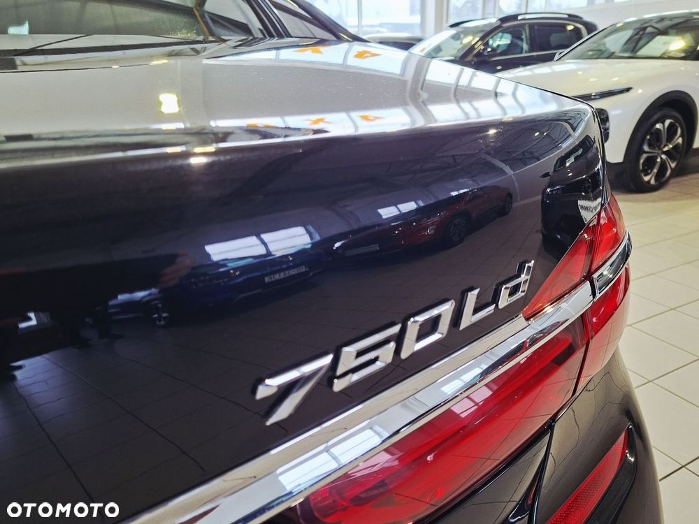 BMW Seria 7 750Ld xDrive - 14