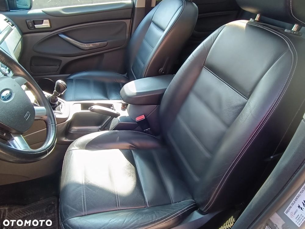 Ford Kuga 2.0 TDCi Titanium - 10