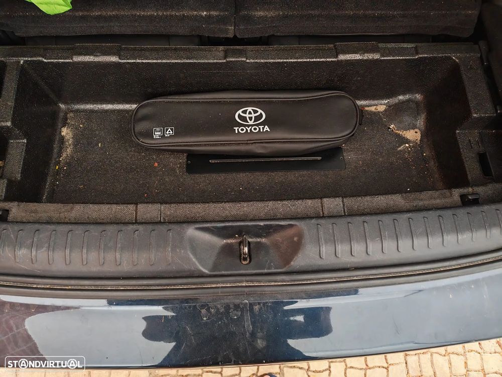 Toyota Prius+ - 13