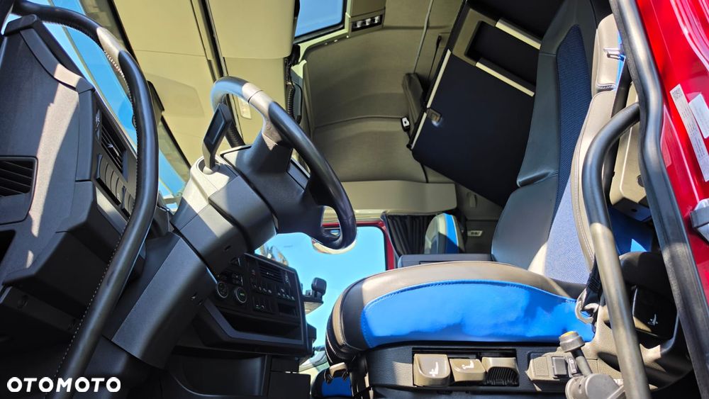 Volvo ///FH///500///2023/// GLOBETROTTER///XXL///HYDRAULIKA/// KLIMATYZACJA POSTOJOWA///ALUMINIOWE FELGI///ZABUDOWY MIĘDZYOSIOWE///FULL LED///VIRTUAL COCPIT///TV///WAGA/// STAN BARDZO DOBRY - 28