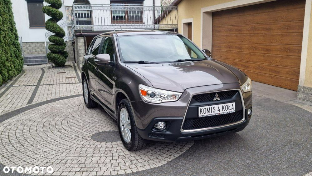 Mitsubishi ASX - 9