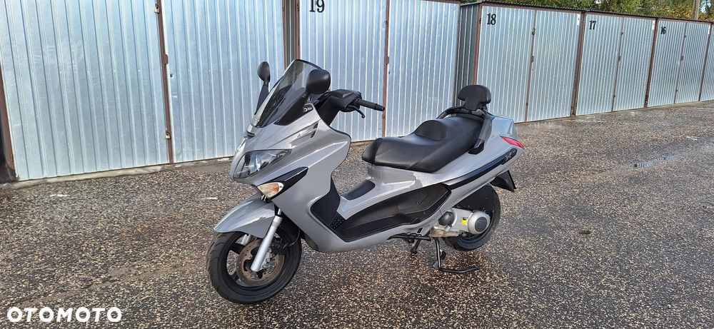 Piaggio Xevo - 2