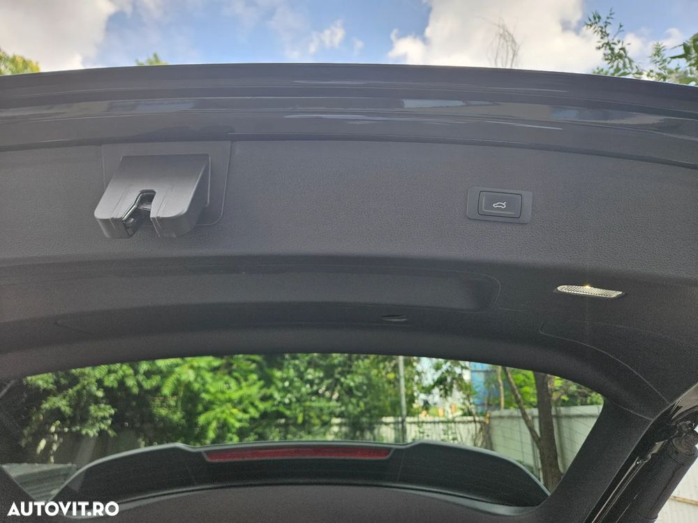 Audi Q5 2.0 40 TDI quattro S tronic Design - 18