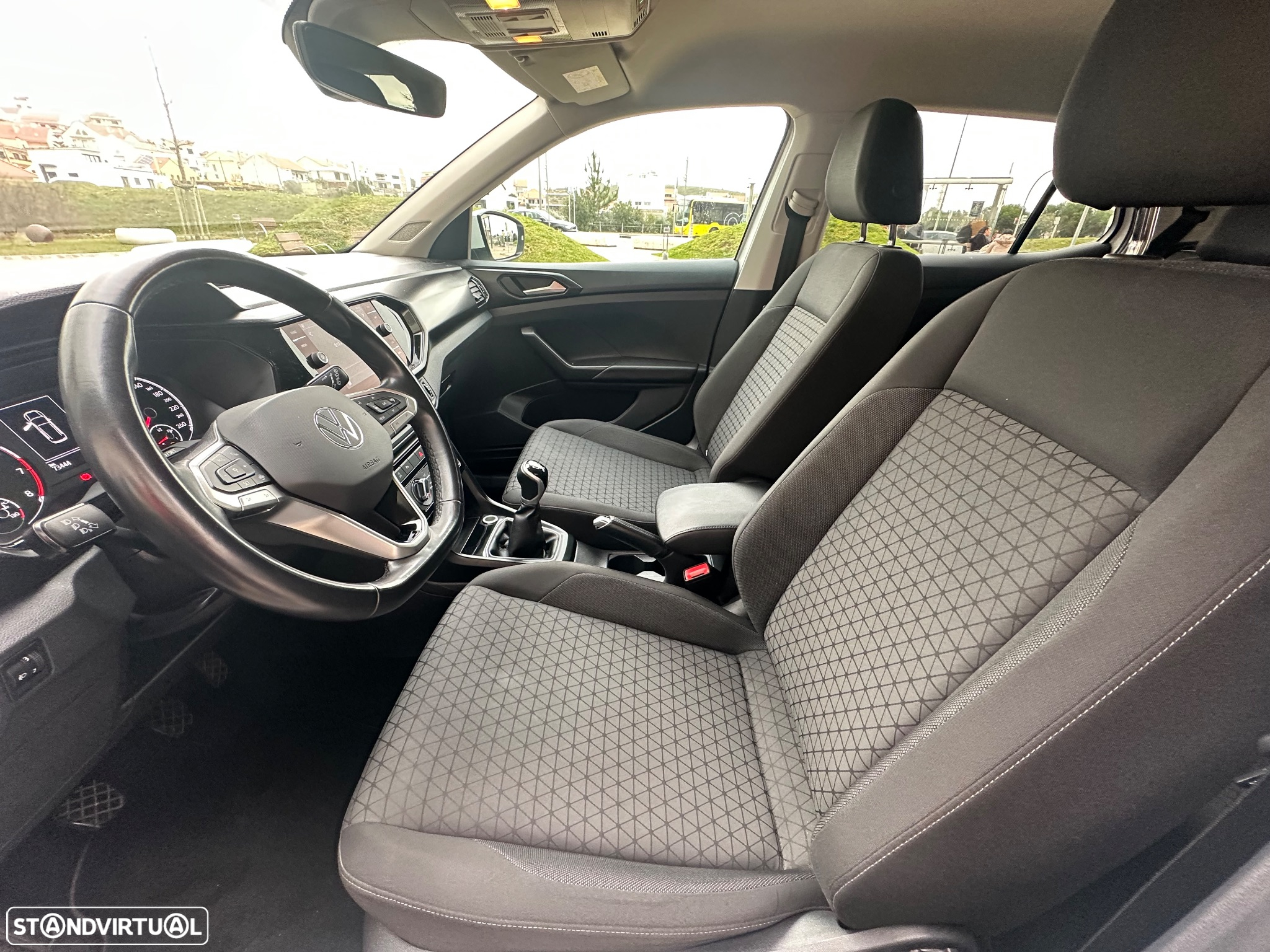 VW T-Cross 1.0 TSI Conceptline - 35