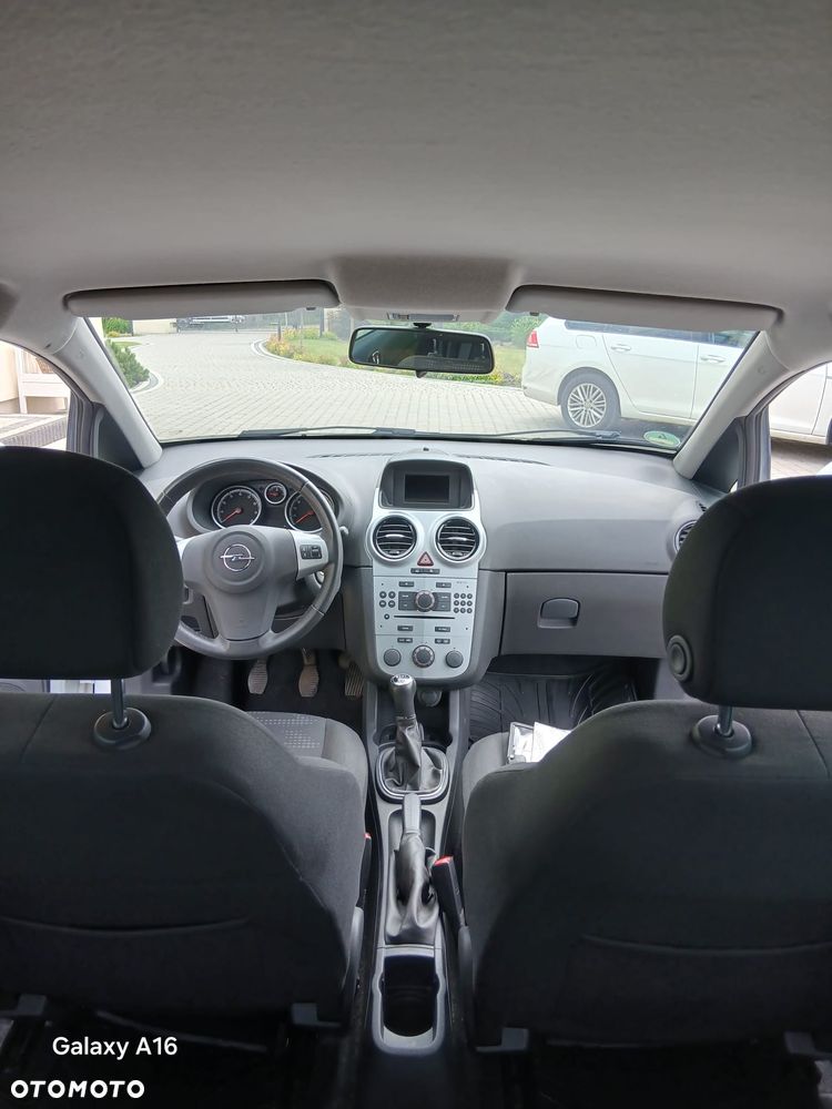 Opel Corsa 1.4 16V Satellite - 13