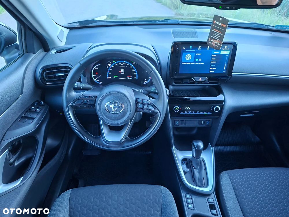 Toyota Yaris Cross Hybrid 1.5 Comfort - 28