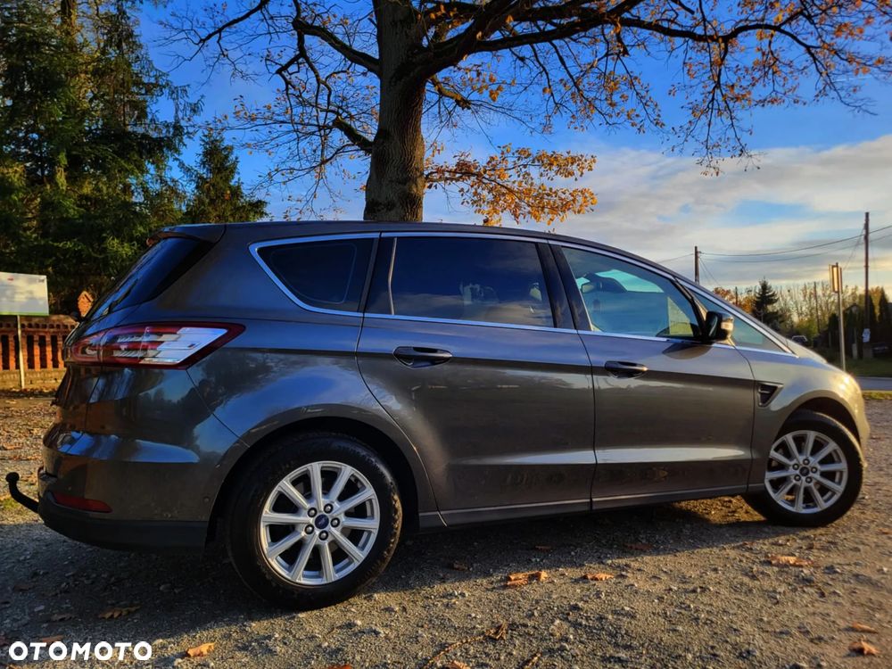 Ford S-Max 2.0 EcoBlue Titanium - 19