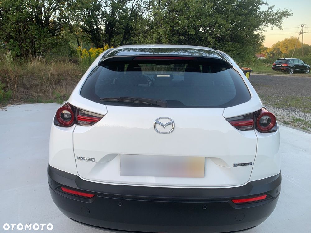 Mazda MX-30 e-SKYACTIV - 12