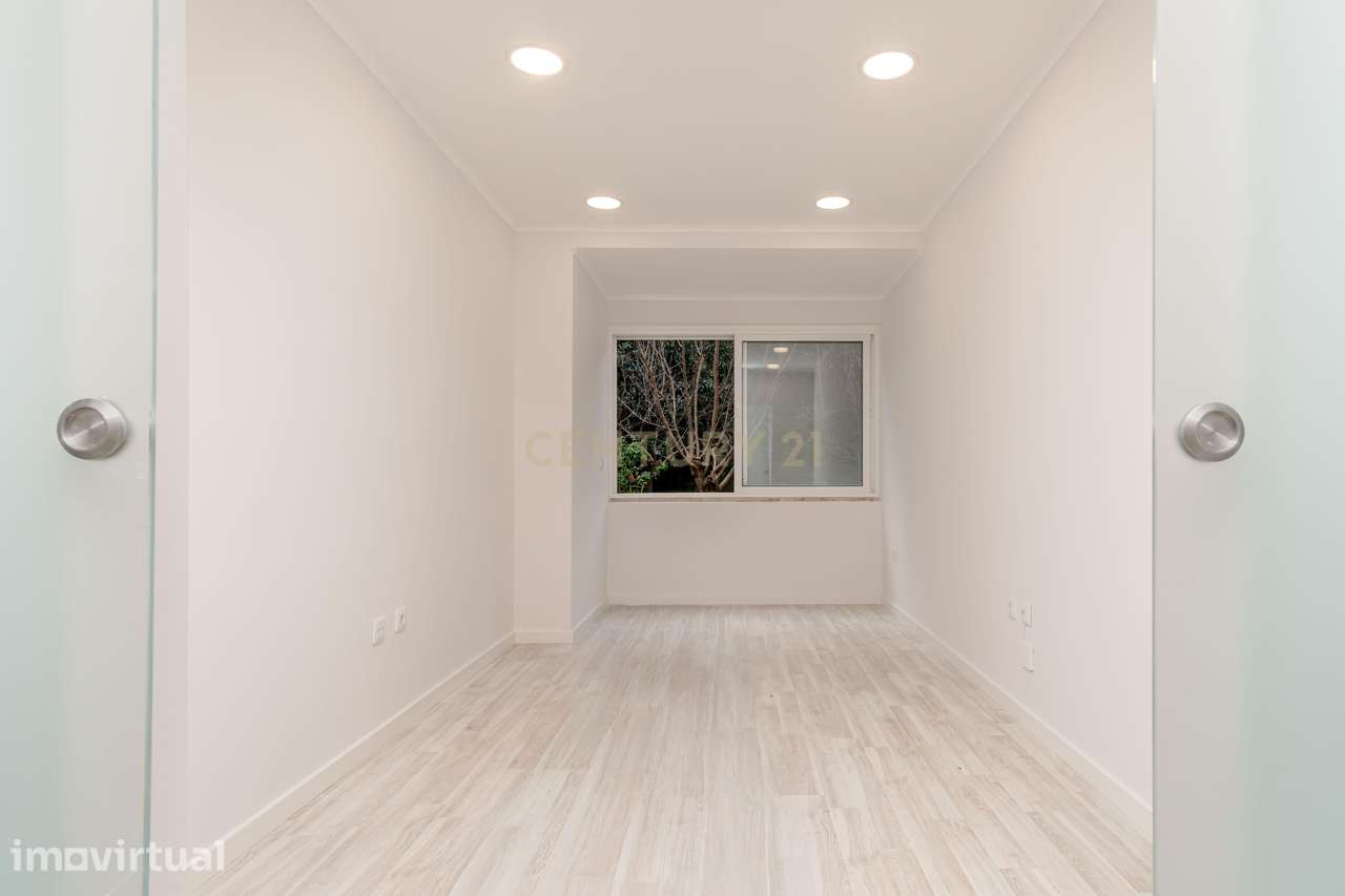 Apartamento Renovado T2 em São Vicente, Lisboa - Grande imagem: 2/24