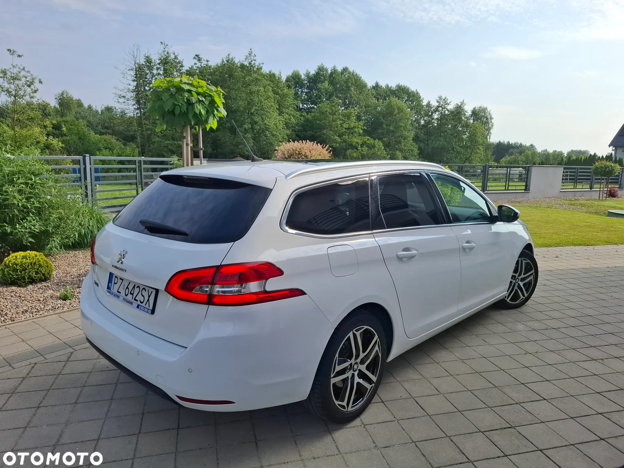 Peugeot 308 BlueHDi FAP 150 EAT6 Stop & Start Allure - 4