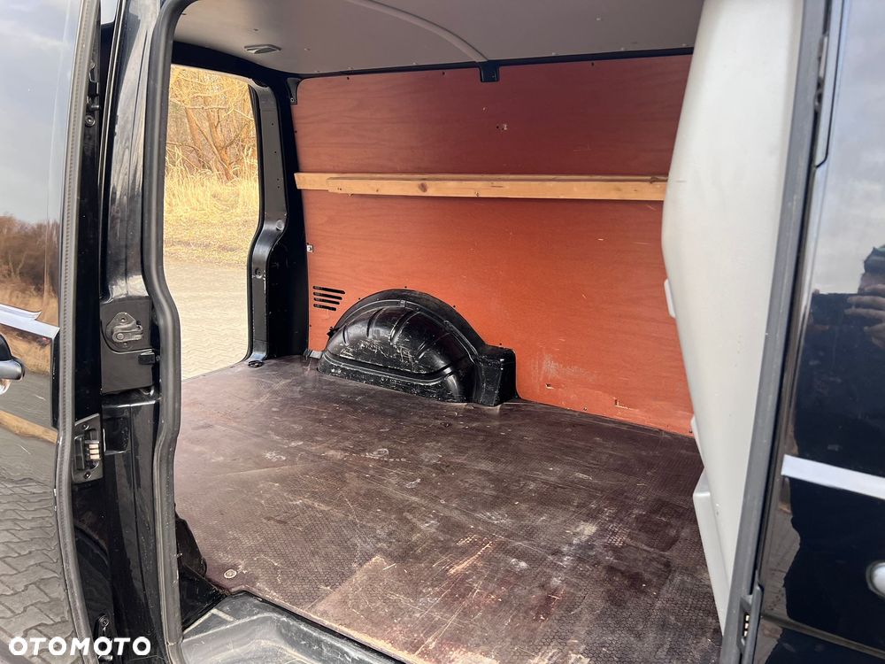 Volkswagen Transporter T5 - 22