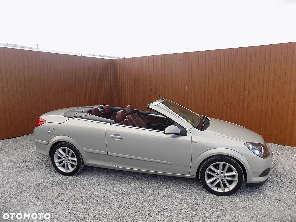 Opel Astra 1.6 Cosmo - 33
