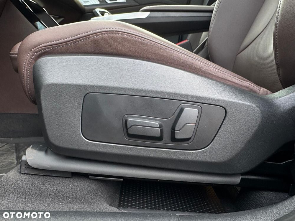 BMW X1 - 32