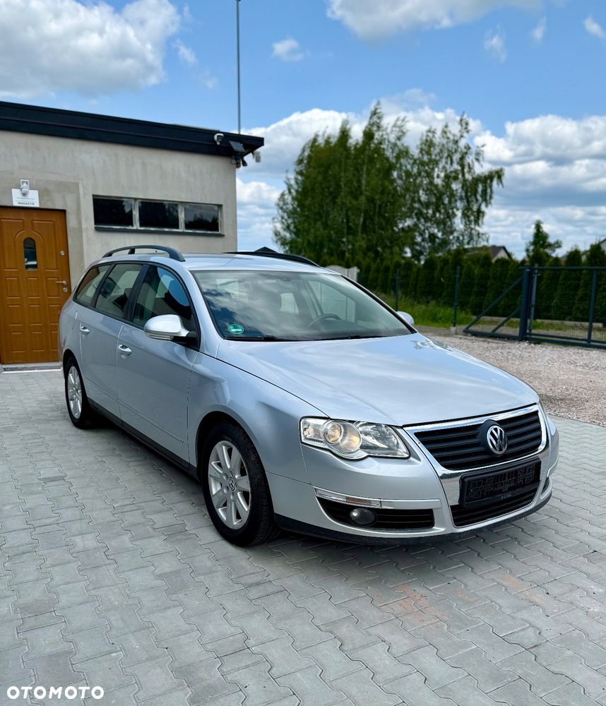 Volkswagen Passat Variant 1.6 FSI Trendline - 2