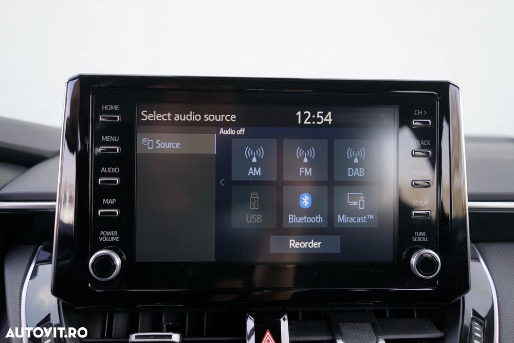 Toyota Corolla 2.0 HSD Exclusive - 18