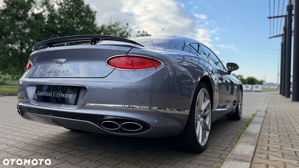 Bentley Continental GT - 12