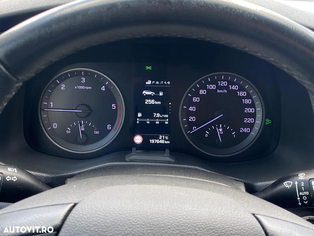 Hyundai Tucson - 8