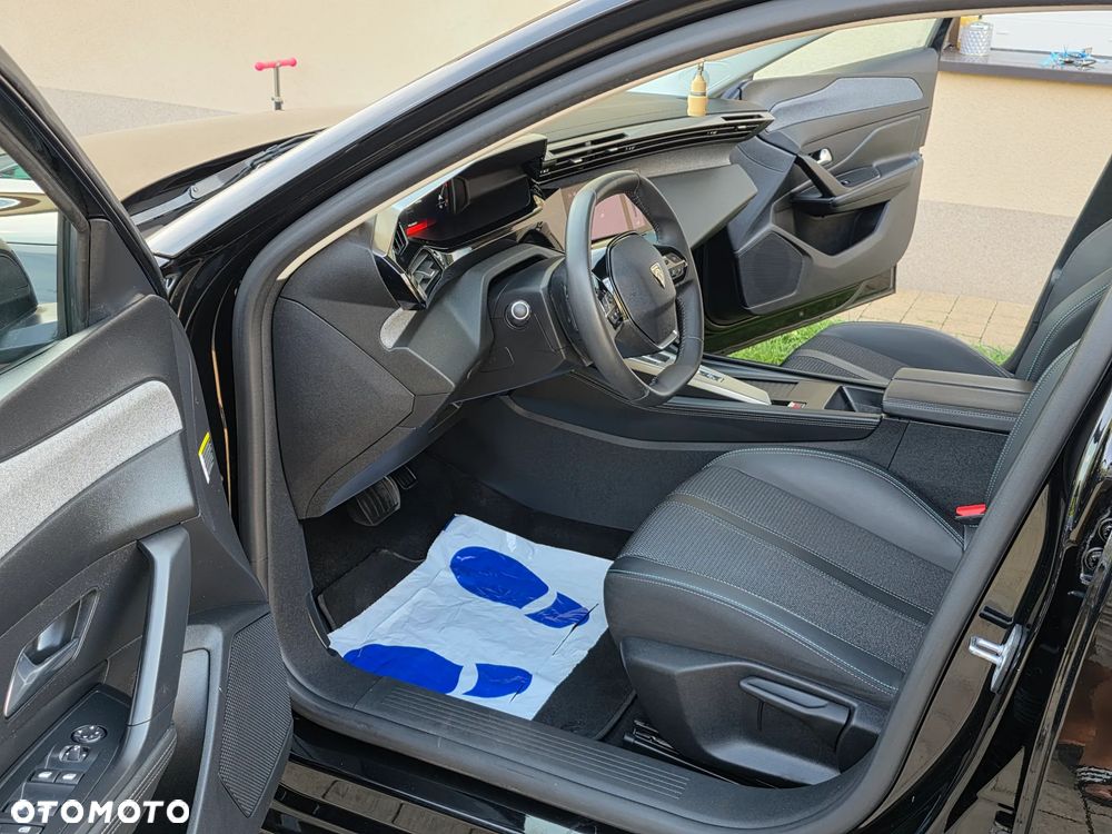 Peugeot 308 BlueHDi 130 EAT8 Allure Pack - 21