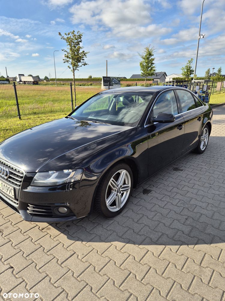 Audi A4 Limousine - 5