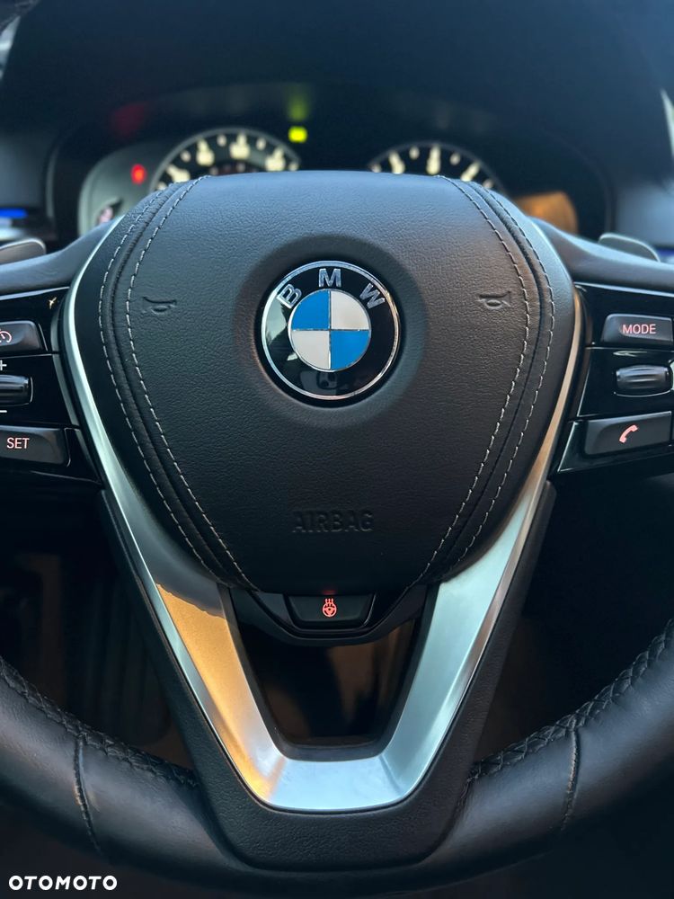 BMW Seria 5 - 16