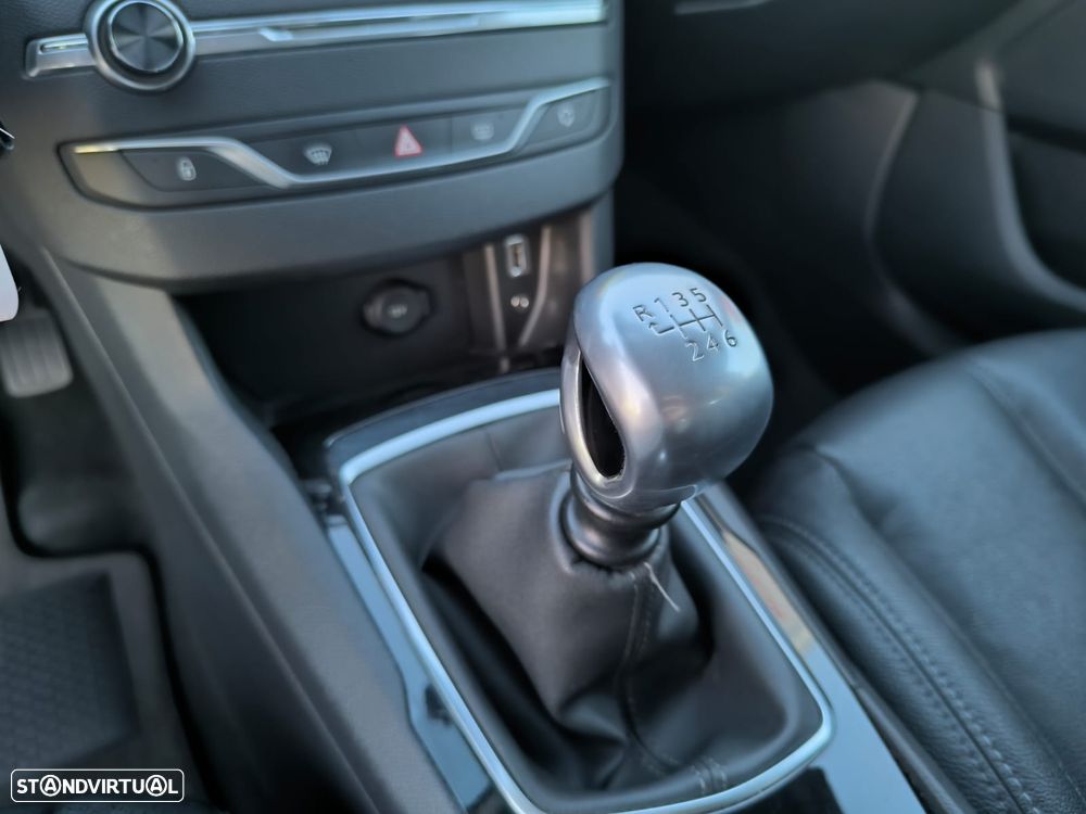 Peugeot 308 BlueHDi FAP 120 Stop & Start Active - 44