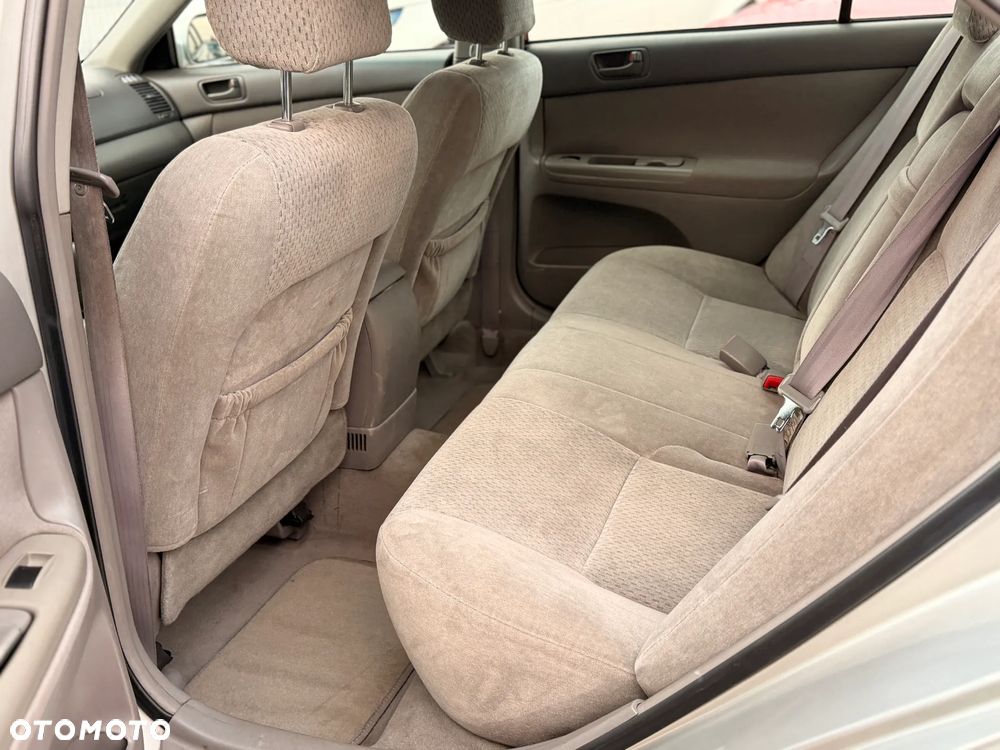 Toyota Camry 2.4 VVT-i - 24