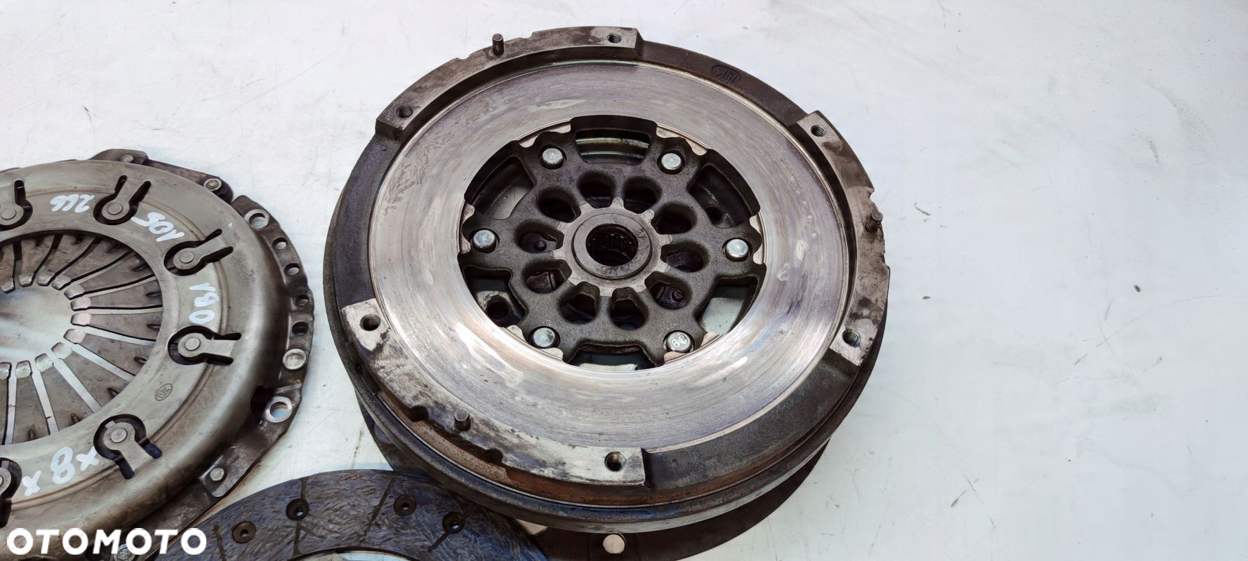 SPRZĘGŁO KOŁO DWUMAS AUDI A4 B8 A5 8T 1.8 TFSI 0B1105266AA *8* - 3