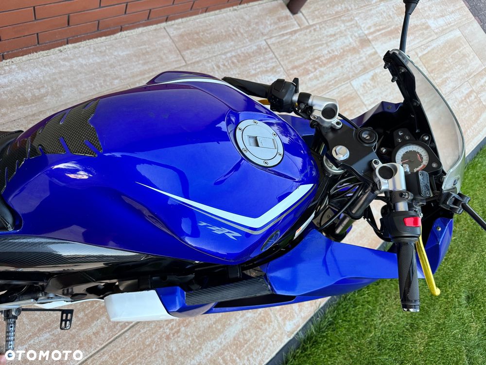 Yamaha TZR - 7