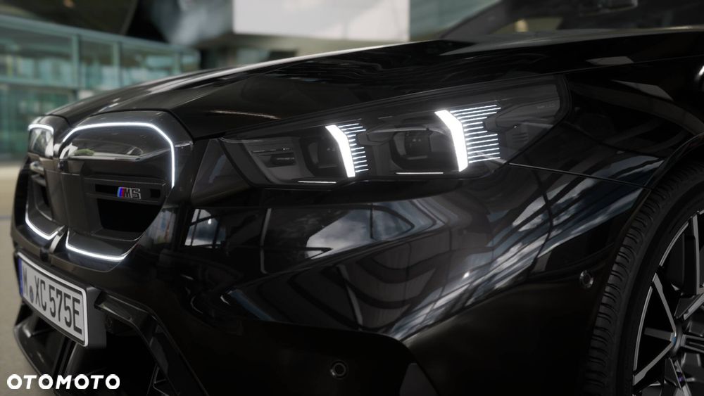 BMW M5 xDrive - 24