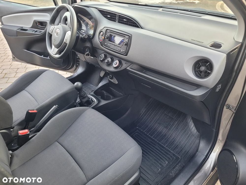 Toyota Yaris 1.0 Active - 10