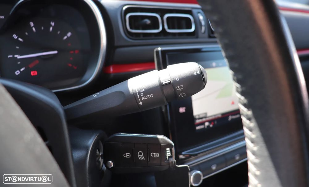 Citroën C3 1.2 PureTech Shine - 29