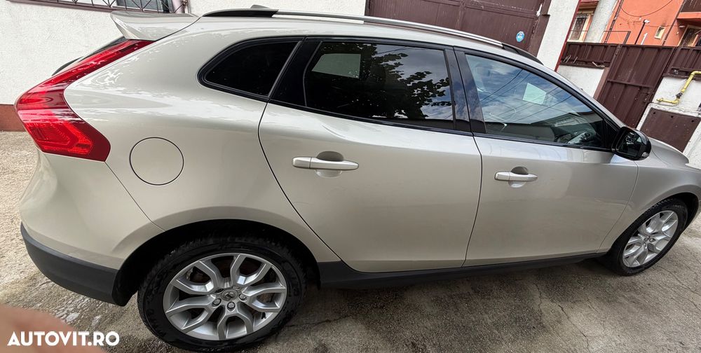 Volvo V40 D3 Summum - 7