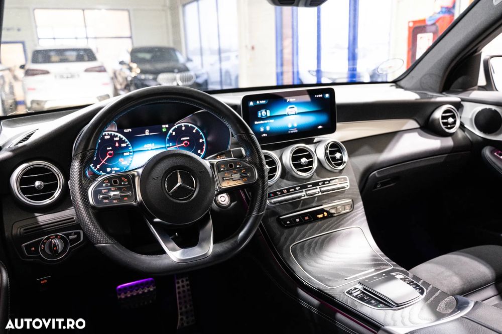 Mercedes-Benz GLC 220 d 4Matic 9G-TRONIC AMG Line - 30