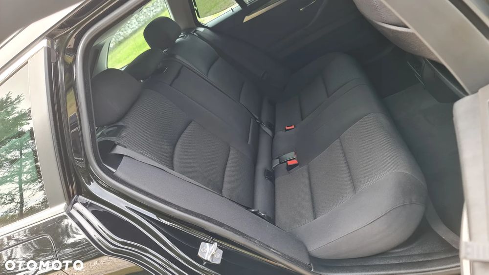 BMW Seria 5 520d - 10