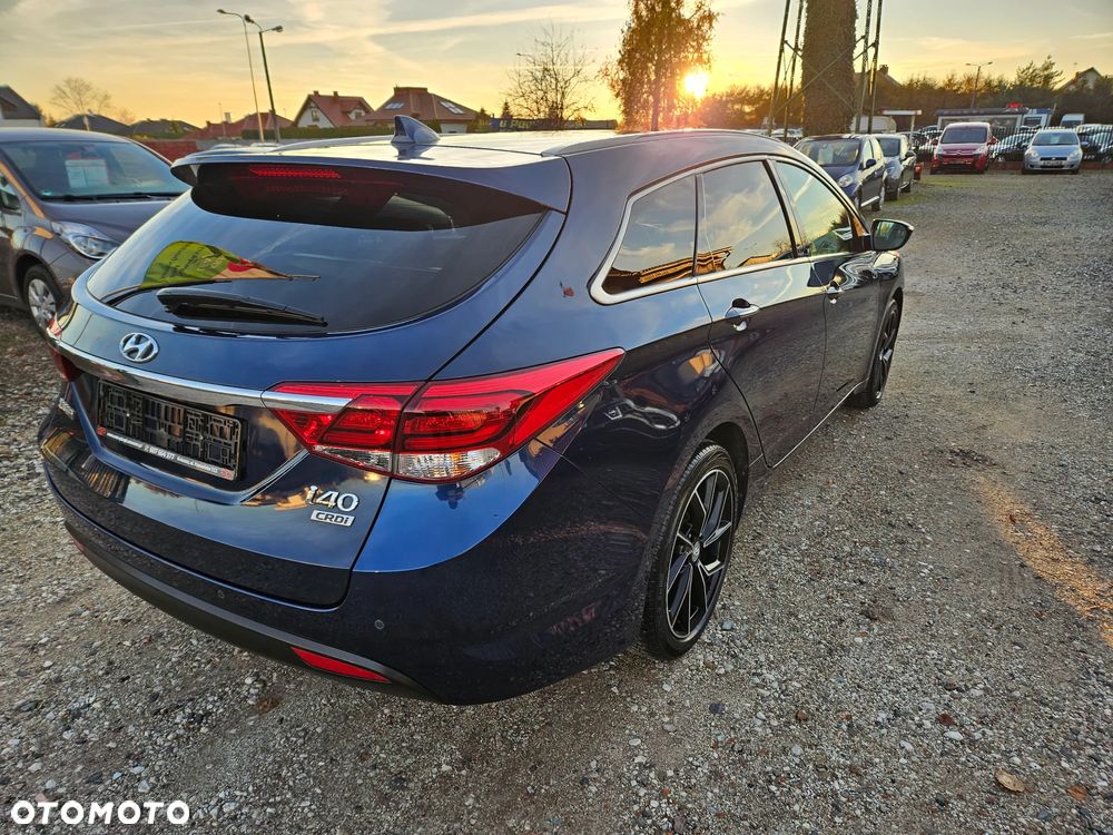 Hyundai i40 Kombi blue 1.6 CRDi DCT Space Plus - 4