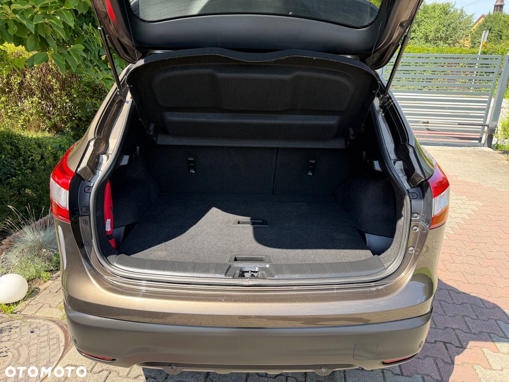 Nissan Qashqai 1.6 DIG-T 360 - 29