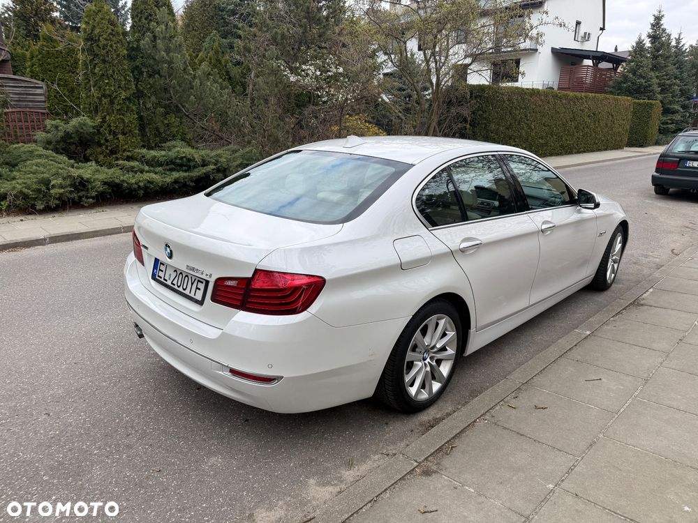 BMW Seria 5 525d xDrive Luxury Line - 3