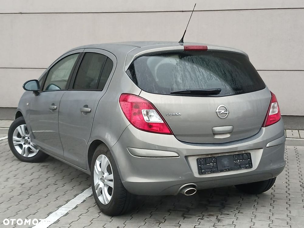 Opel Corsa - 10